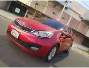 Vendo o Financio Kia Rio Sedan año 2013! Motor 1.4cc Caja Automática