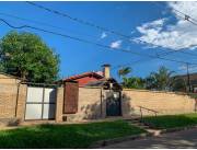 impecable casa amoblada en el corazón de Aregua
