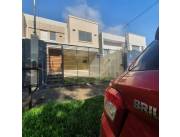 Alquilo Duplex de 3 dormitorios con piscina en barrio Villa Adela de Luque
