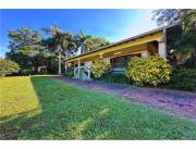 Vendo casa quinta en Ñemby