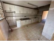 ALQUILO CASA EN ASUNCION RECOLETA COD 5318