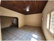 VENDO CASA EN ASUNCION ZONA CENTENARIO COD 5195