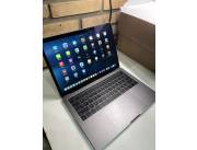 MACBOOK PRO 2017 i7 16gb RAM 256 SSD