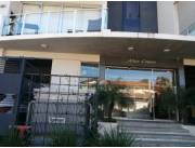 VENDO ALQUILO, CARMELITAS: IMPECABLE DEPTO. 3 DORMIT, AMENITIES, SEGURIDAD, PISCINA.