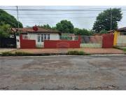 VENDO CASA A PRECIO DE TERRENO SOBRE ASFALTO EN LAMBARE