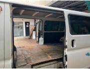 Vendo nissan caravan año 2007