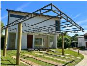 Amplia casa en Condominio