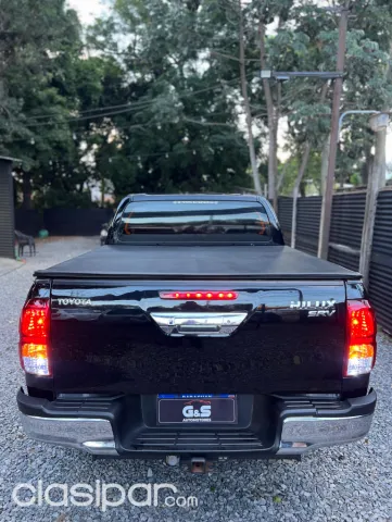 Toyota Hilux 2018 — foto 3