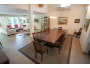 RESIDENCIA SOBRE AVDA DEL YACHT
