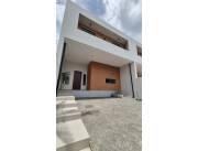 VENDO DUPLEX EN LA CIUDAD DE LUQUE