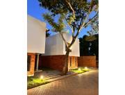 Jardines de Loma Merlo - VENDO DUPLEX