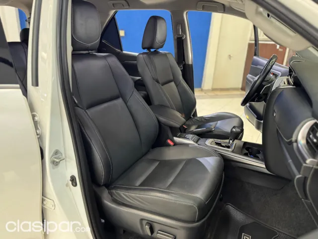 Toyota Fortuner 2023 — foto 3