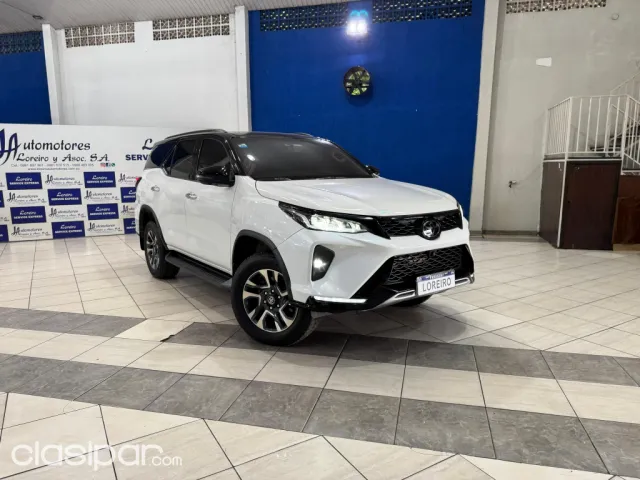 Toyota Fortuner 2023 — foto 7