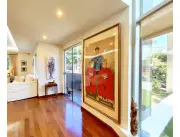 ¡Exclusivo Semipiso en Venta en el Corazón de Villa Morra!