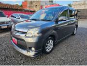 Unico Toyota New Sienta 2011 frente nuevo rec. Import. Sin detalles con poco kilometr
