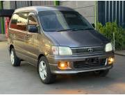 Toyota Noah 1997 la