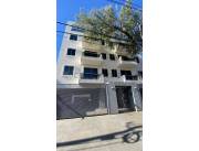 VENDE Dpto. en barrio Mburucuyá