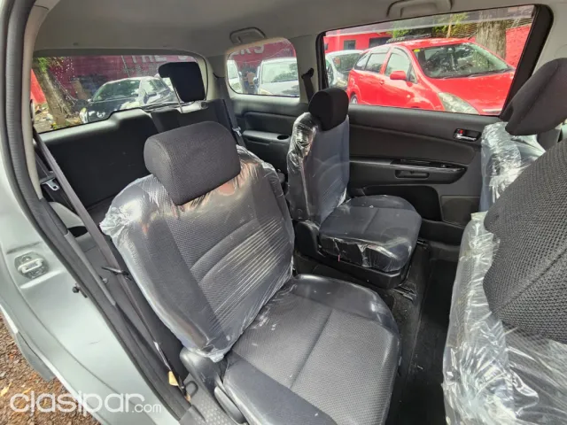 Toyota Wish 2004 — foto 3