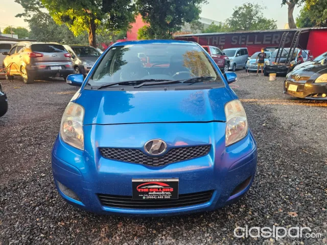 Toyota Vitz 2010 - foto 2