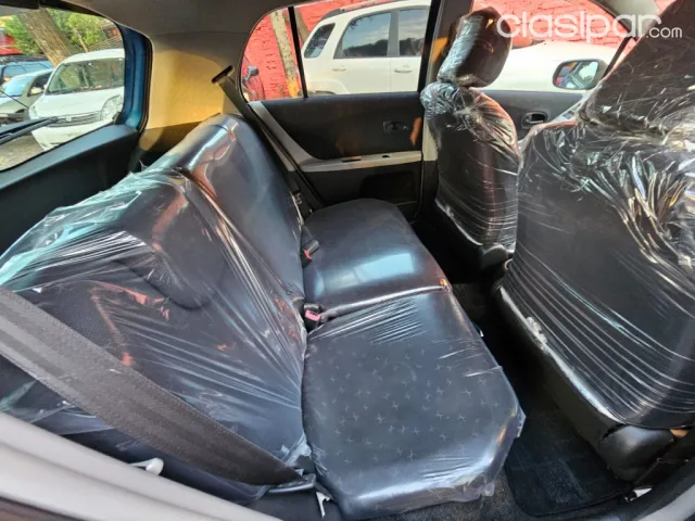 Toyota Vitz 2010 — foto 4