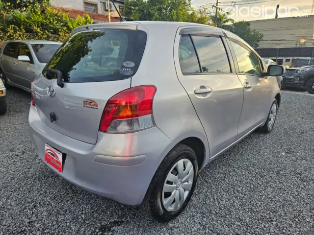Toyota Vitz 2007 — foto 6