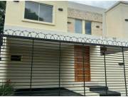 EN ALQUILER DUPLEX EN LUQUE DE 3 DORMITORIOS