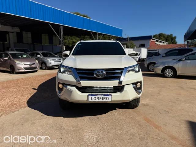 Toyota Fortuner 2019 - foto 2