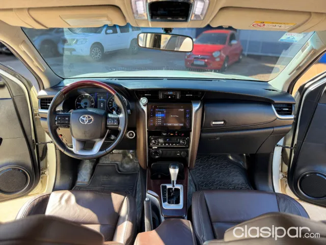 Toyota Fortuner 2019 — foto 6