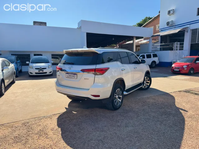 Toyota Fortuner 2019 - foto 8