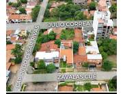 VENDO AMPLIA CASA C/PISCINA BO.MBURUCUYA A MTRS DE JULIO CORREA