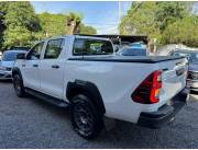 Toyota Hilux SR 2021 fin