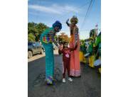 SHOW DE BAILARINAS, BATUCADA, MIMO, SANCO, PAYASOS, ROBOT LED, MUÑECOS GIGANTES