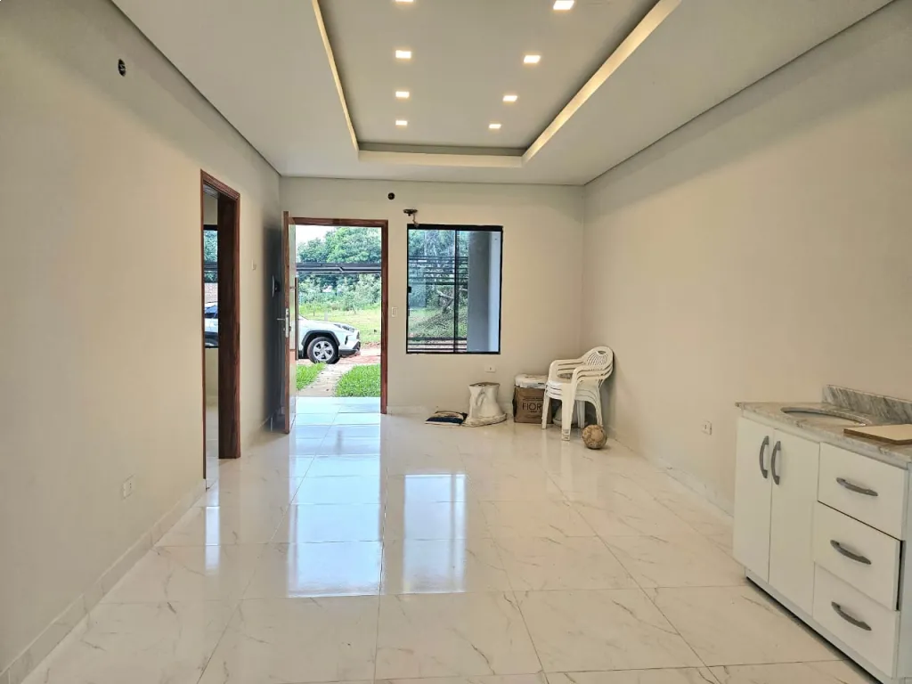 VENDO CHALET A ESTRENAR EN CAPIATA A UNA CUADRA DE AV. EMILIO GABRIAGUEZ DE TRES DORMIT. — foto 2