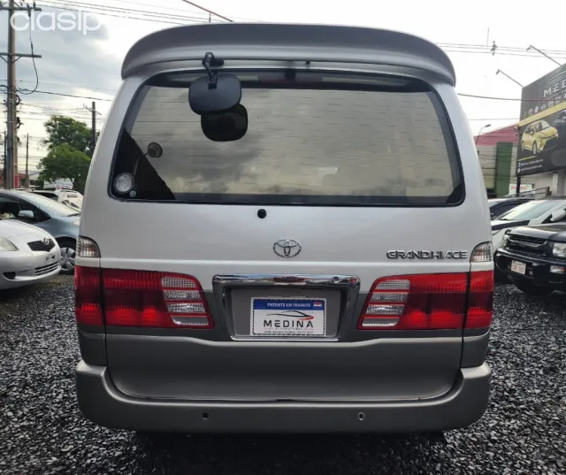 Toyota Hiace 2001 — foto 3