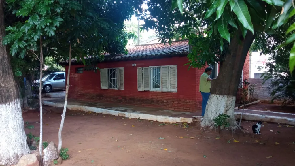 ¡VENDO CASA EN ESQUINA – FDO. DE LA MORA ZONA SUR! — foto 3