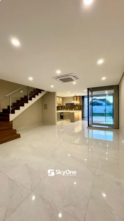 DÚPLEX EN LUQUE 4TO. BARRIO — foto 3
