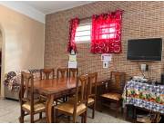 VENDO CASA EN MARIANO ROQUE ALONSO ZONA ROTONDA COD 5315