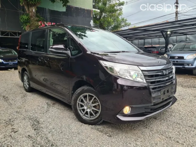 Toyota Noah 2014 - foto 2