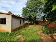 TERRENO CON CASA EN VENTA LUQUE LAURELTY