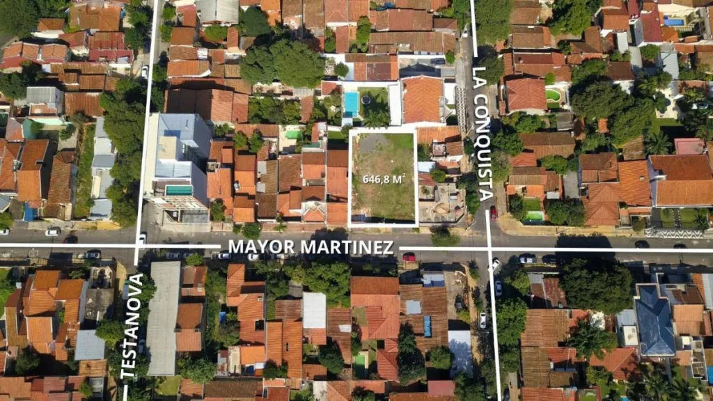 VENDO TERRENO EN SAJONIA ZONA PALACIO DE JUSTICIA — foto 2