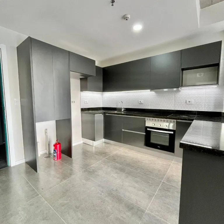 VENDO AMPLIO LOFT DEPARTAMENTO A ESTRENAR SOBRE MOLAS LOPEZ BARRIO MBURUCUYA — foto 2