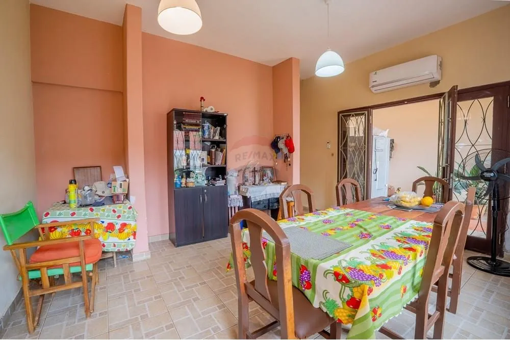 VENDO CASA EN EL CORAZON DE MBURUCUYA — foto 3