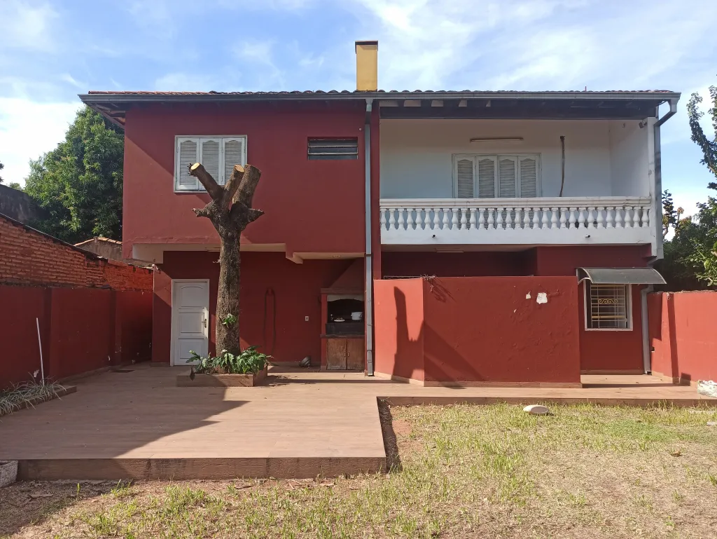 Vendo Casa Lambare zona Supermercado el Pueblo — foto 2