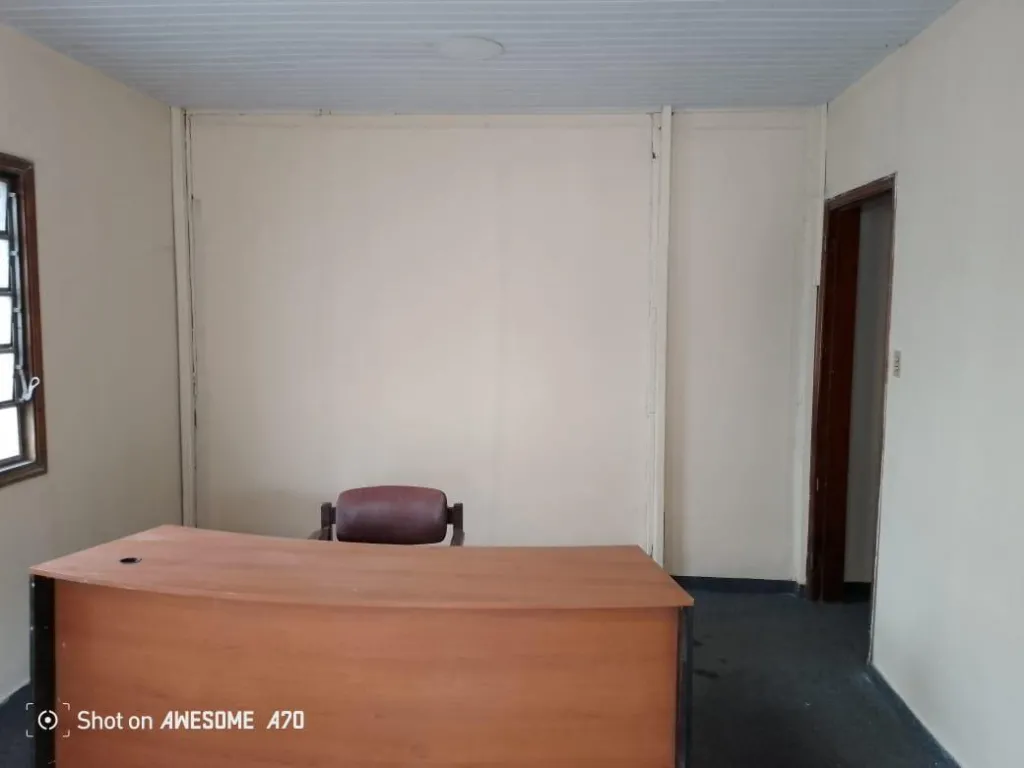Alquilo deposito con oficinas - Bruno Guggiari Av. Fernando de la Mora — фото 3