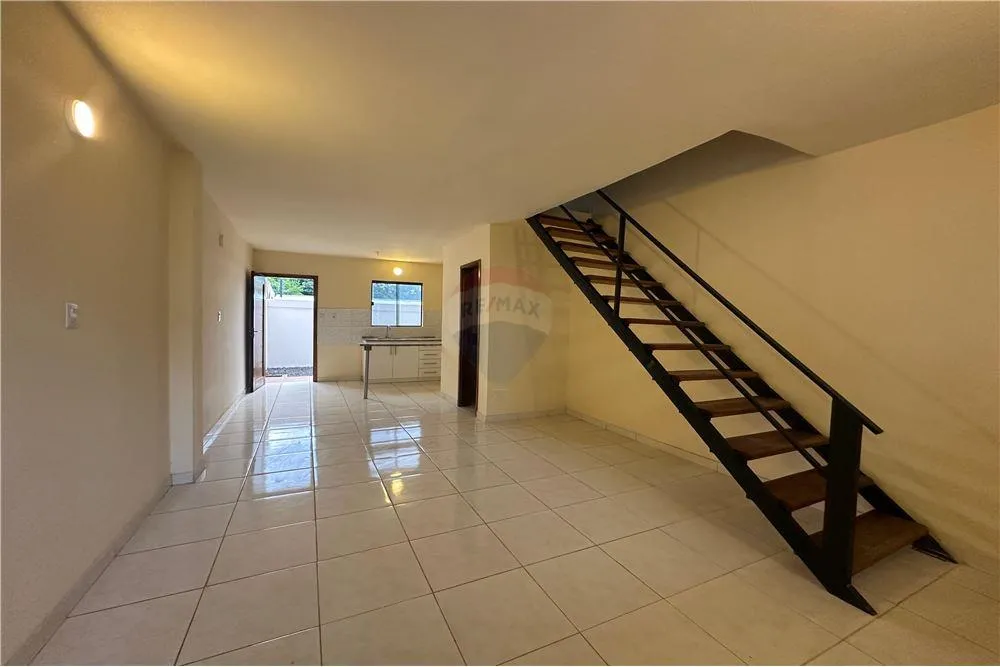 DUPLEX DE 2 DORMITORIOS EN VENTA - LUQUE — foto 2