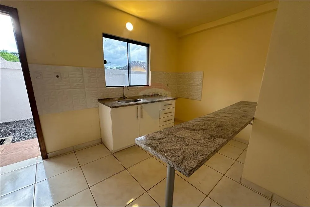 DUPLEX DE 2 DORMITORIOS EN VENTA - LUQUE — foto 3