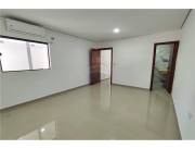 En venta amplia casa con 3 habitaciones en suite
