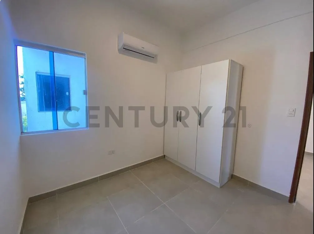 Departamento de dos habitaciones con cochera En Alquiler — photo 2