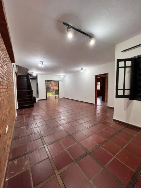 En alquiler casa en Barrio Madame Lynch Asunción ID 35569 — photo 2
