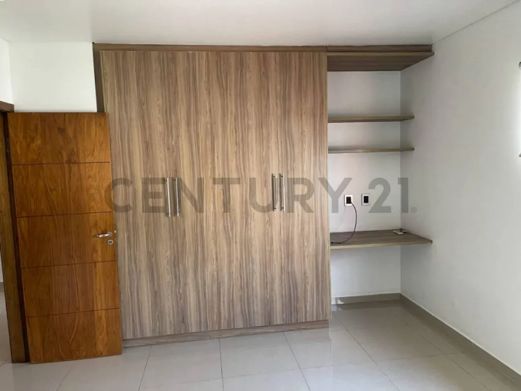 RESIDENCIA - BA. CERRADO PLAZA LOS MANGOS - LAMBARÉ EN VENTA — foto 2